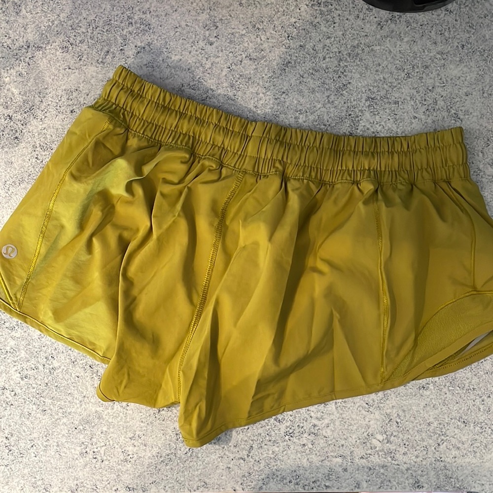 Lulu hotty hot shorts 2.5